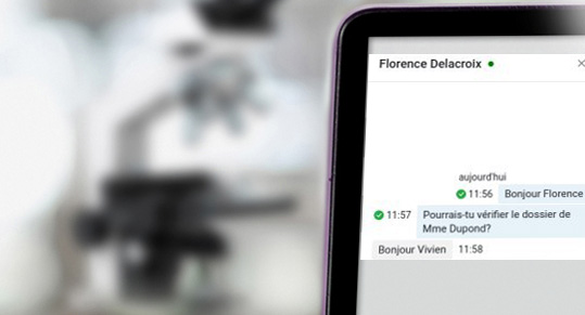 La messagerie instantanée fluidifie les échanges entre les différents acteurs du laboratoire. Elle est accessible via un navigateur Internet, et offre les fonctions habituelles de tels outils, comme le statut de l'utilisateur, les messages en attente ou l'historique des conversations. Les messages échangés au sein du laboratoire étant des données personnelles et de santé, la messagerie utilise exclusivement un hébergeur certifié HDS.